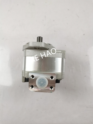 705-12-32040 Bomba de engrenagem Komatsu GD605A GD655A WA100 WA100SS WA100SS WA120 WA120L WR11 WR11SS