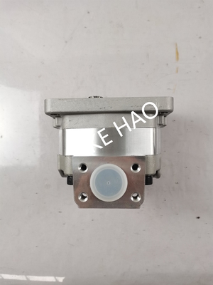 705-14-34530 Bomba de engrenagem Komatsu GD605A GD655A WA100 WA100SS WA100SS WA120 WA120L WR11 WR11SS