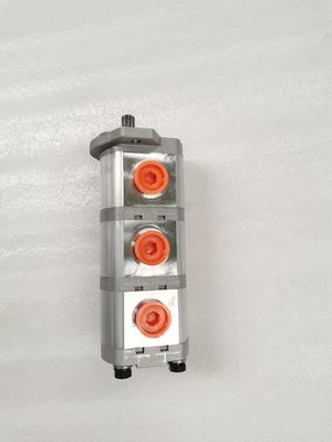 6669649 Bomba de engrenagem hidráulica de alta qualidade Garantia de um anoBomba tripla usada em equipamentos de construção para Komatsu Kawasaki