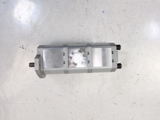 Bomba de engrenagem 10+10+10 R Alta qualidade direção e dispositivo de potência bomba de óleo Peças sobressalentes hidráulicas usadas em máquinas Komatsu