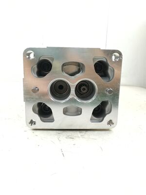 Pompa de engrenagem hidráulica Komatsu 705-21-39070 Grade industrial engrenagem bomba de óleo liga de material hidráulico peças de reposição Um ano de garantia Alta qualidade
