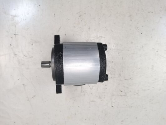 Personalize a bomba de engrenagem hidráulica 1511 379 032 com 13 dentes 32cc 36cc 46cc Fluxo de taxa de óleo fundido bomba de engrenagem de ferro para equipamentos pesados de construção