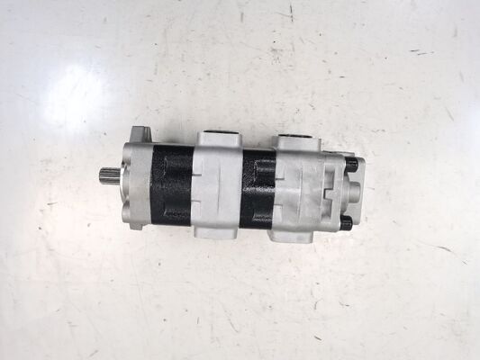 Kawasaki Hydraulic Gear Pump CBKSL-F27+F20+F9.5-AT12ΦL/STYB27+20+9.5L419-13T Materiais de liga de ferro e alumínio