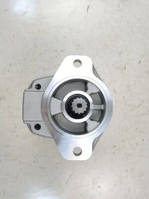 Personalize a bomba hidráulica 705-11-33210 Primeira etapa Komatsu Ferro fundido liga de alumínio engrenagem bomba para máquinas de construção OEM ODM um ano de garantia