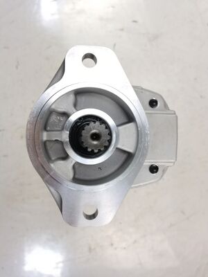 Bomba de engrenagem Komatsu 705-57-21000 Bomba de óleo Materiais de liga de ferro fundido Alumínio Bomba 150bar-250bar Pressão Partes hidráulicas para máquinas de construção