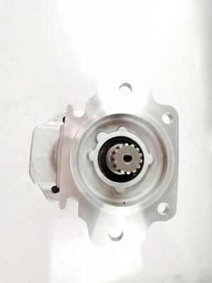 Kawasaki Carregadores Bomba de engrenagem hidráulica 44083-61050 Ferro fundido Bomba de óleo de engrenagem de grau industrial SDL30-80+(20) Equipamento de construção de substituição