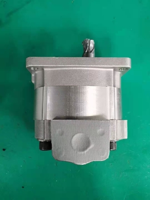 705-22-28310 a bomba de engrenagem de KOMATSU transporta o peso de HD465 HD605: 4,592 quilogramas